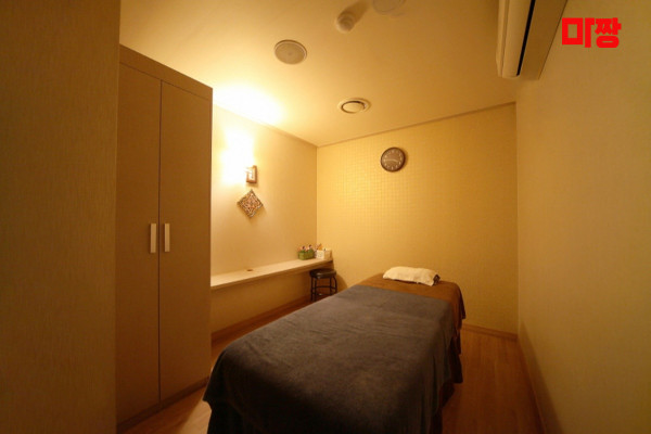 (장유) 마사지 건마 황실아로마 