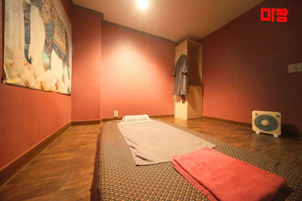 (매탄권선역) 마사지 건마 궁테라피 