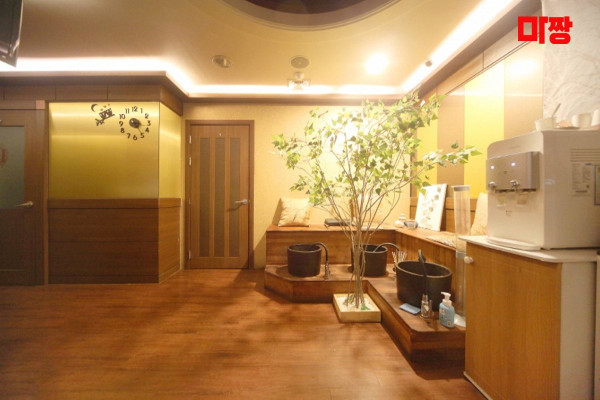 (매탄권선역) 마사지 건마 궁테라피 