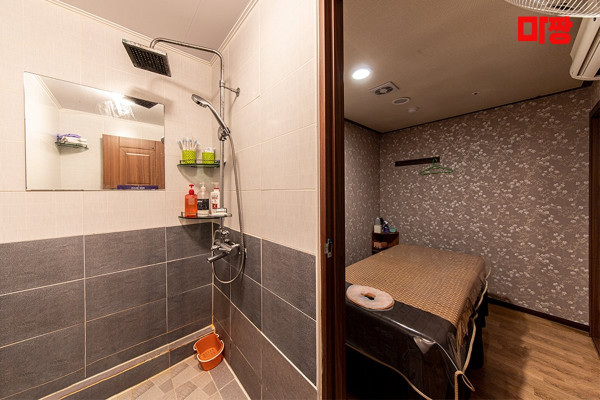 (발산역) 마사지 건마 퀸마사지 